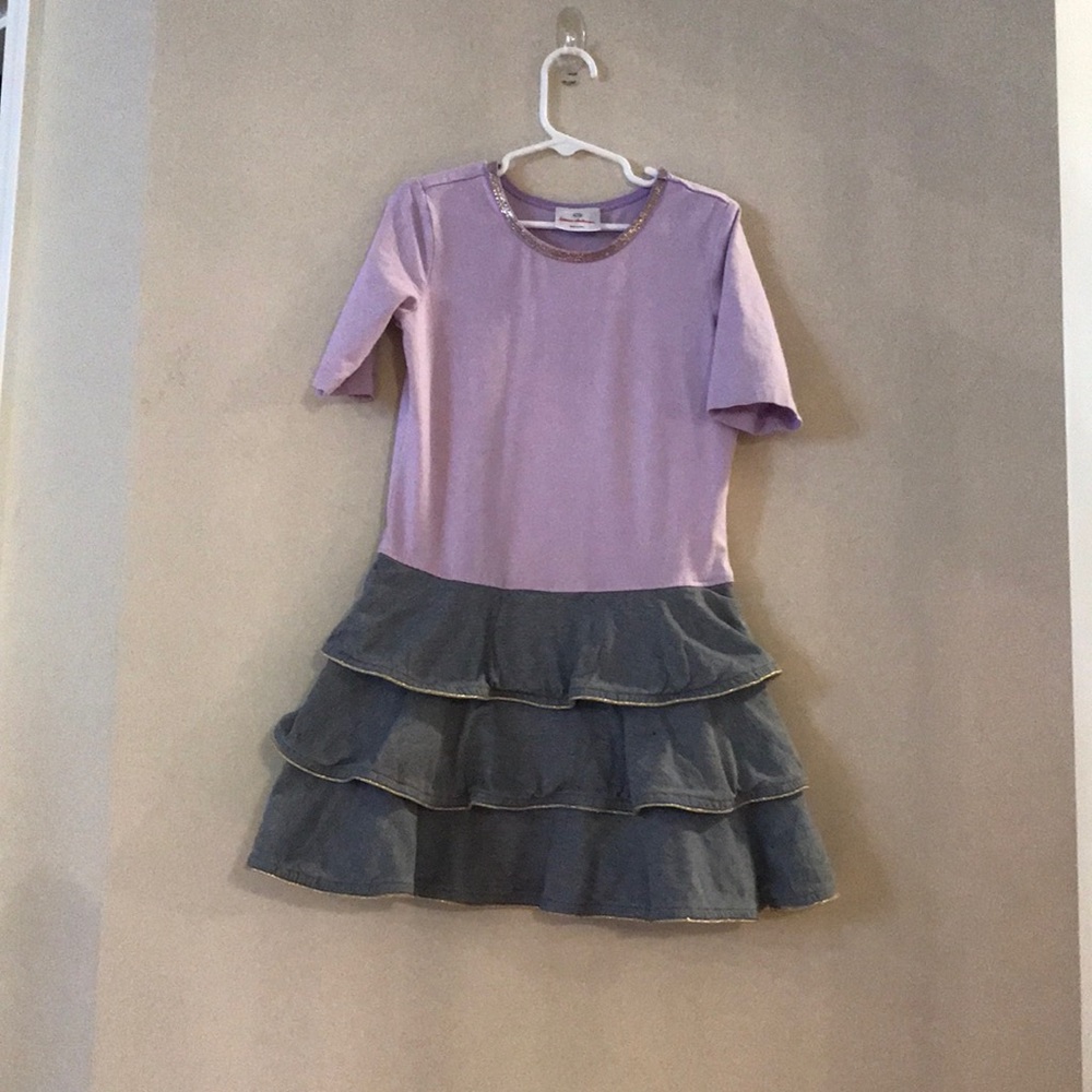 Hanna Andersson - Size 6/7 - Ruffle Shirt with Gold Lining